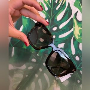 TOM FORD Sari 52mm Square Polarized Sunglasses